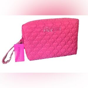Beautiful Betsy Johnson Makeup/Essentials Travel Case~~Hot Pink Hearts 🩷🩷~~